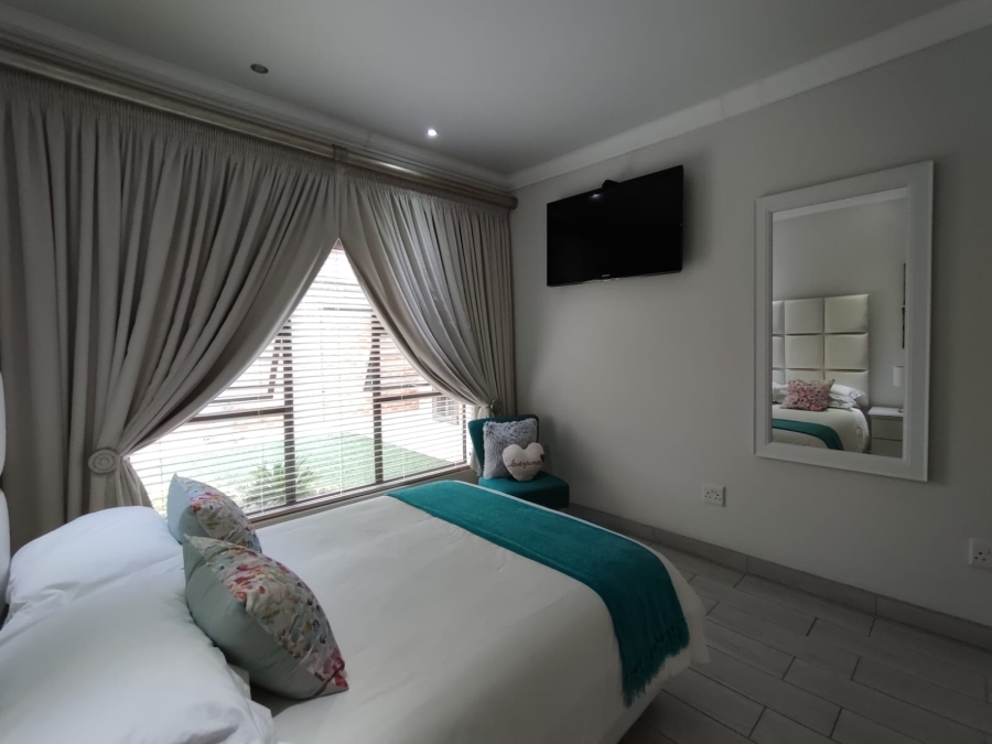 2 Bedroom Property for Sale in Flamwood North West